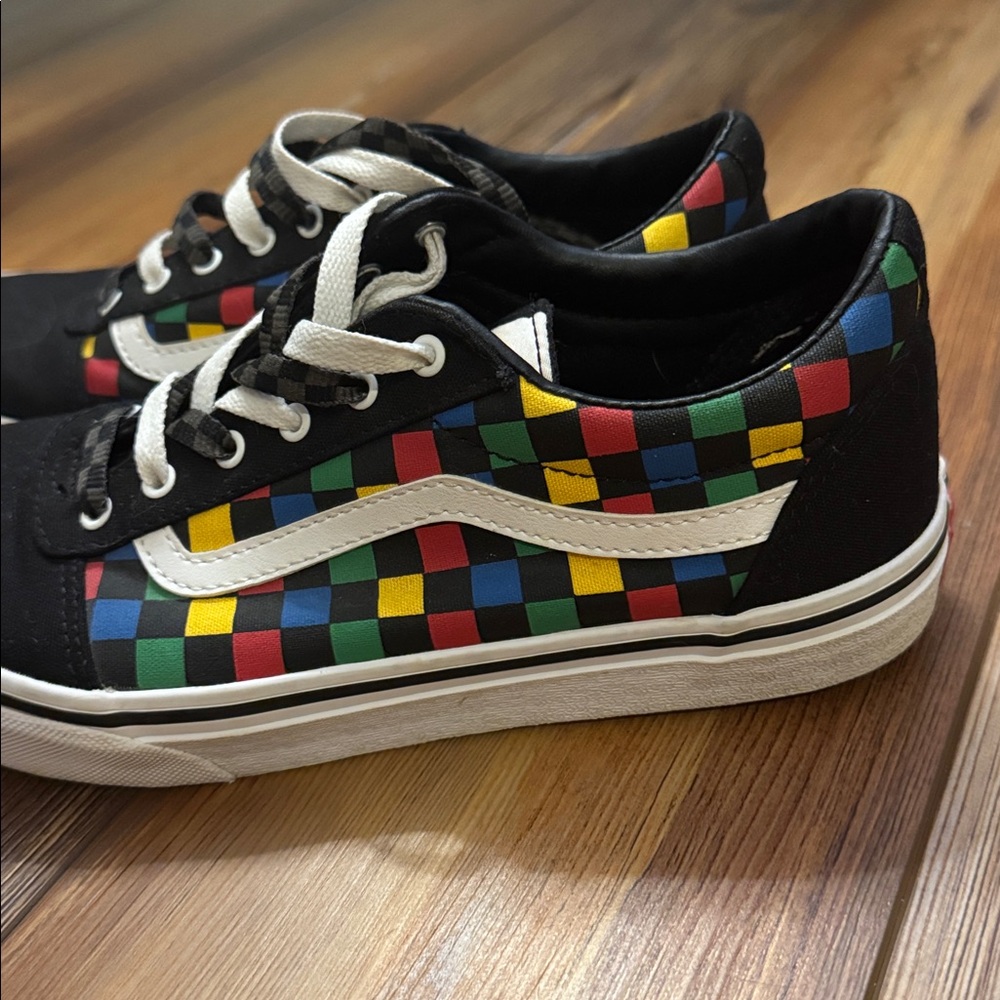 Vans Old Skool Rainbow Checkered Sneakers Youth 6.5 or women’s 8 - Picture 3 of 7